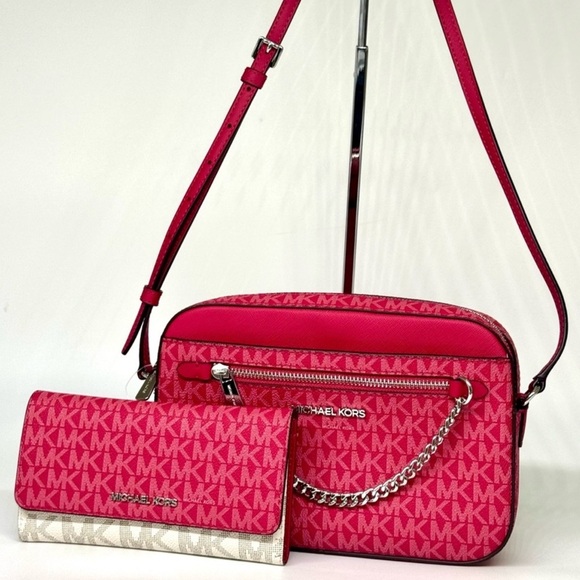 Michael Kors Large EW Crossbody Bag & Matching Trifold Wallet Dark Raspberry - Picture 1 of 15